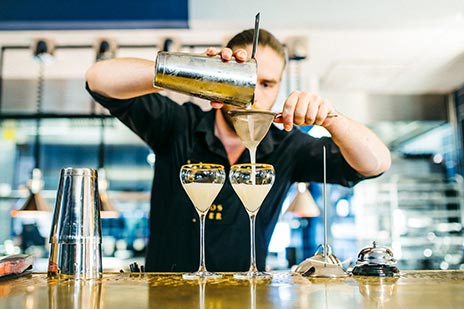 Cocktail på Roster i Åbo